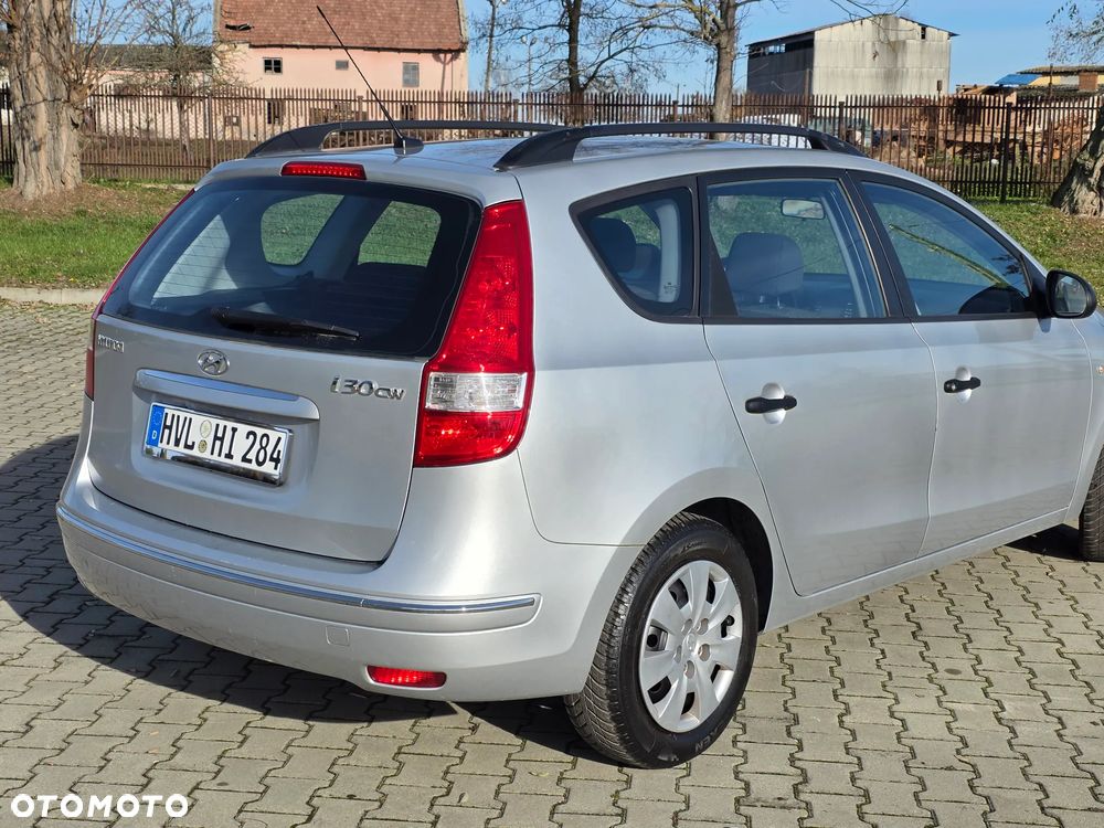 Hyundai i30 i30cw 1.6 blue Comfort - 6