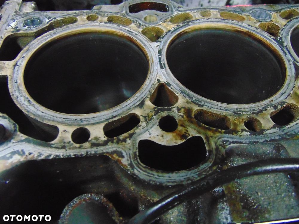 blok silnika ford mondeo mk3 1,8 16 v b4184S - 4
