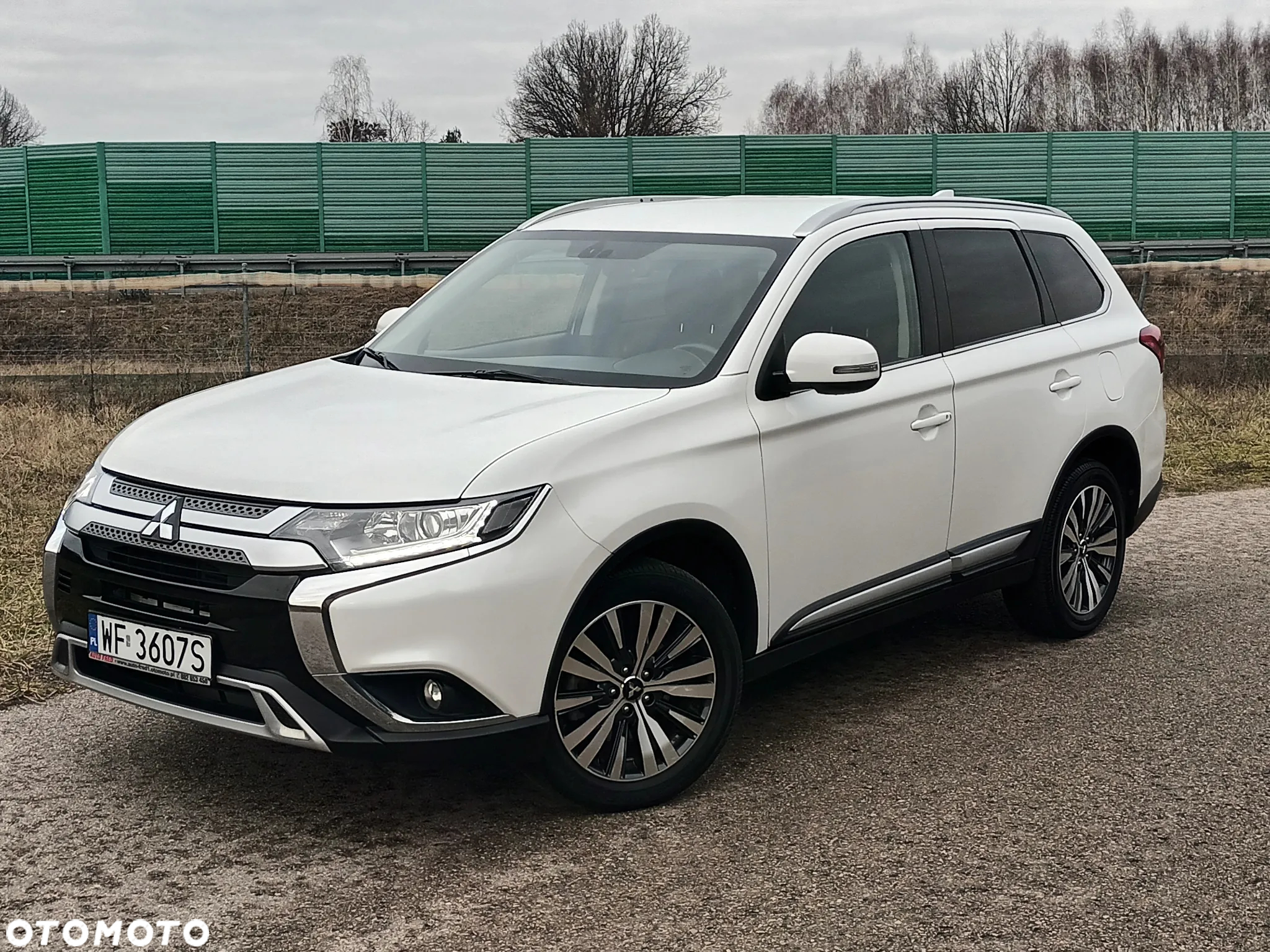 Mitsubishi Outlander 2.0 Intense Comfort 4WD CVT - 2