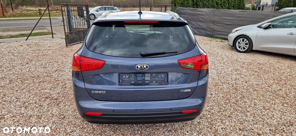 Kia Ceed - 6