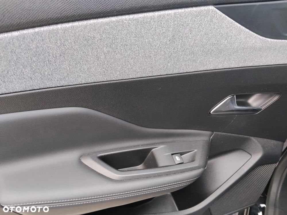 Peugeot 308 PureTech 130 GPF Stop & Start Allure Pack - 23