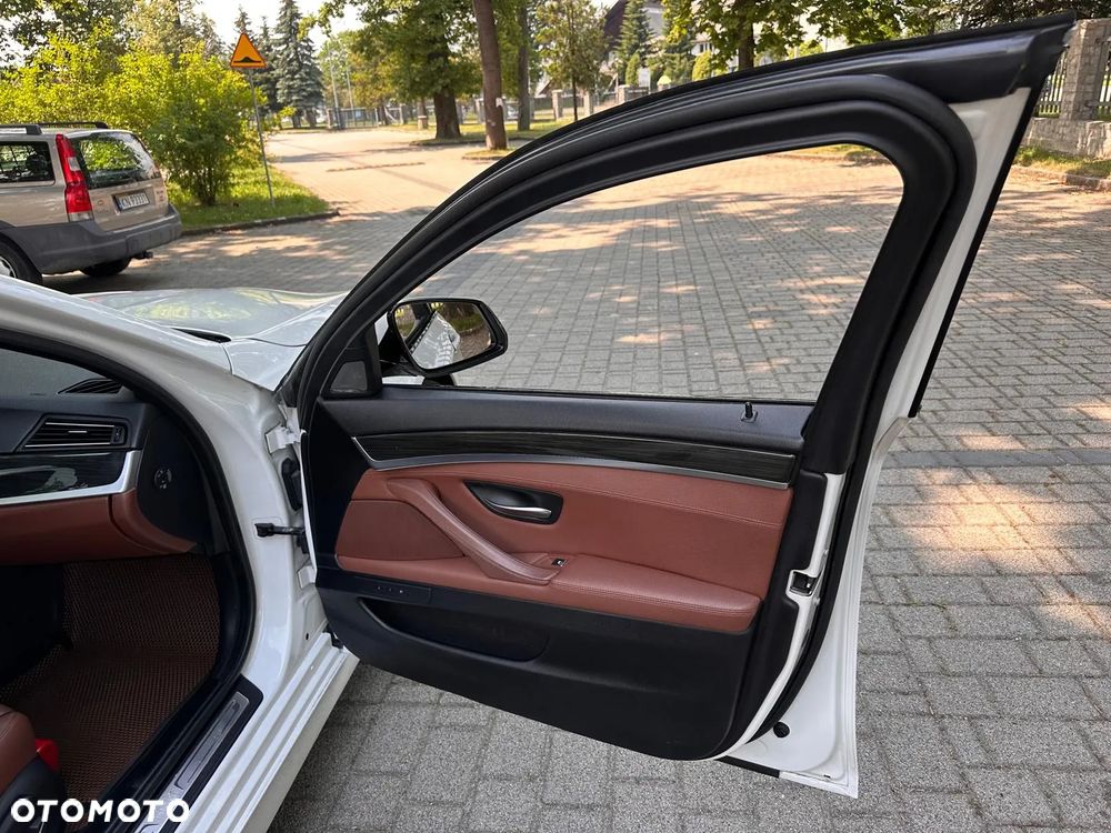 BMW Seria 5 535d - 21