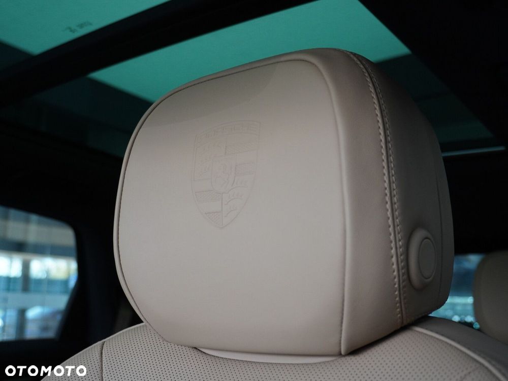 Porsche Cayenne S E-Hybrid PHEV Black Edition - 26