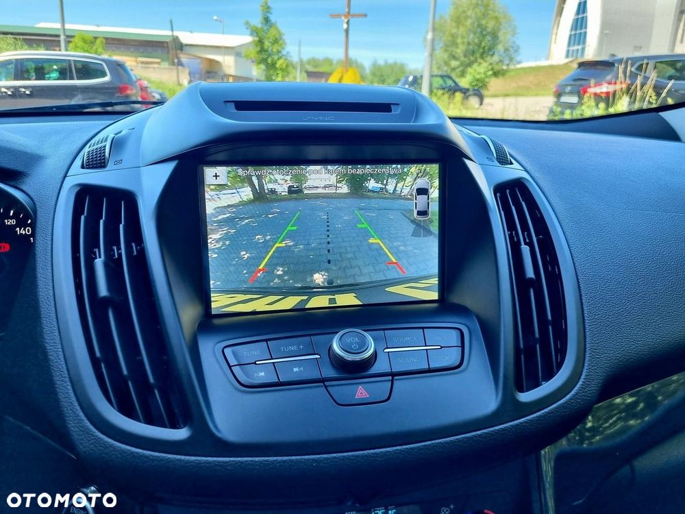 Ford Kuga 1.5 EcoBoost 2x4 Titanium - 21
