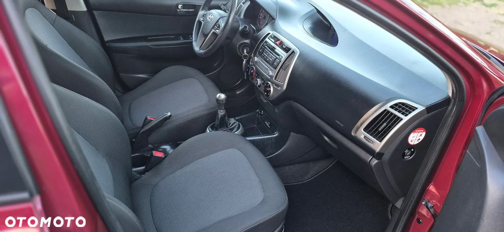 Hyundai i20 - 15