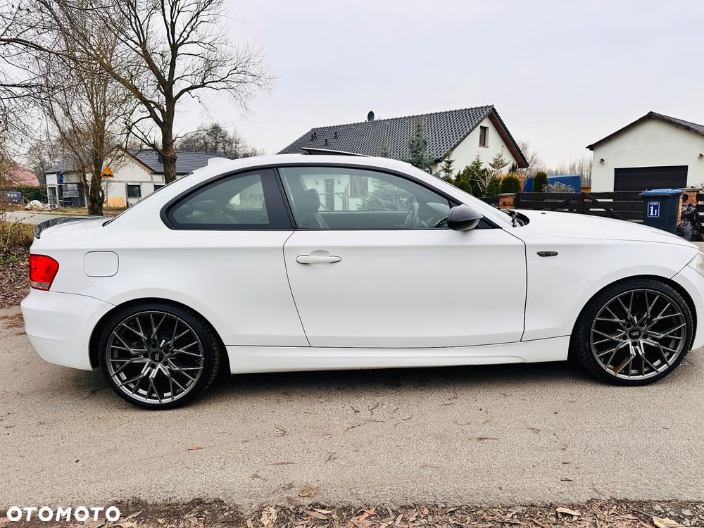 BMW Seria 1 120d DPF - 24