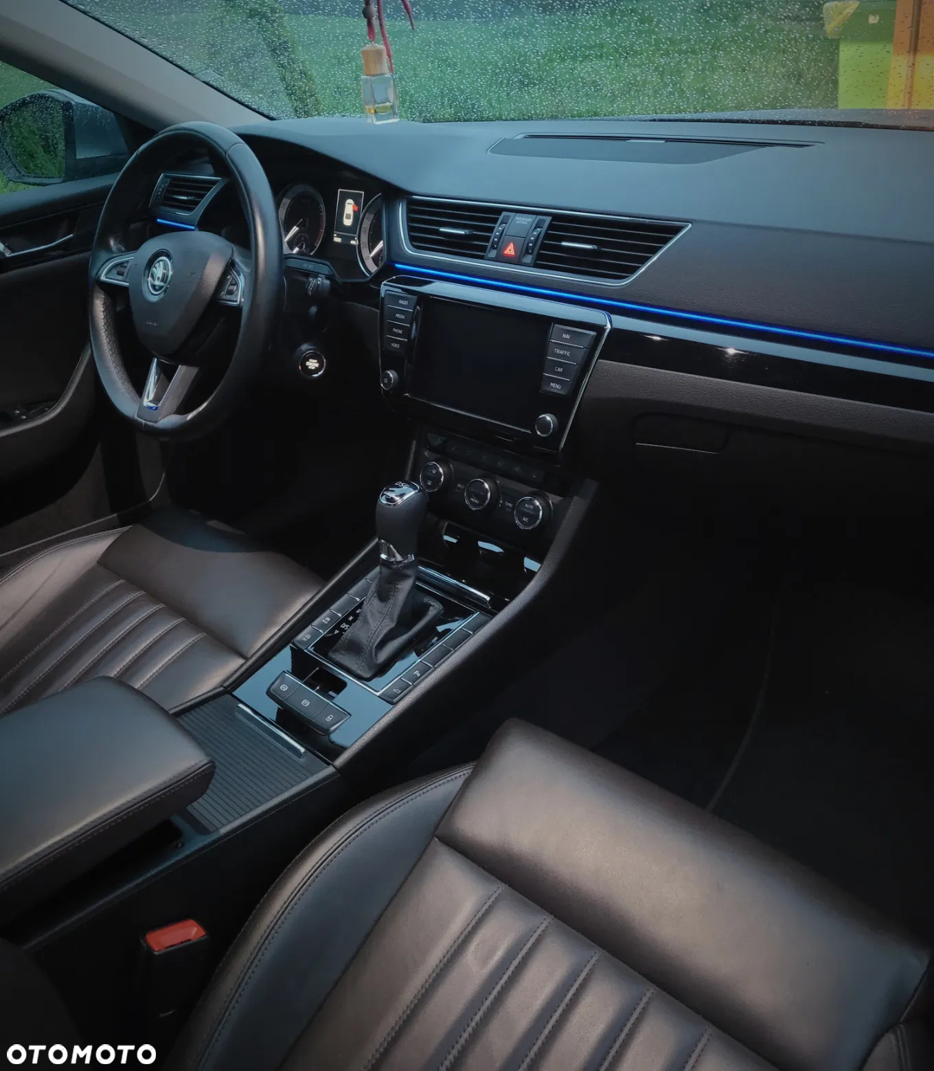 Skoda Superb 1.8 TSI L&K DSG - 16