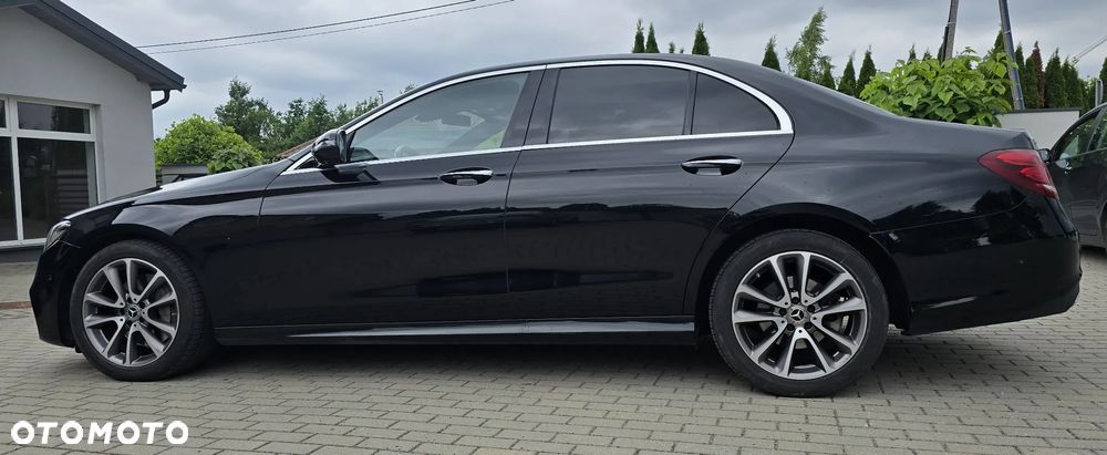 Mercedes-Benz Klasa E 220 d 4-Matic AMG - 3