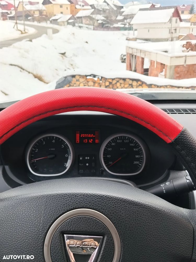 Dacia Duster dCi 90 FAP 4x2 Ambiance - 6