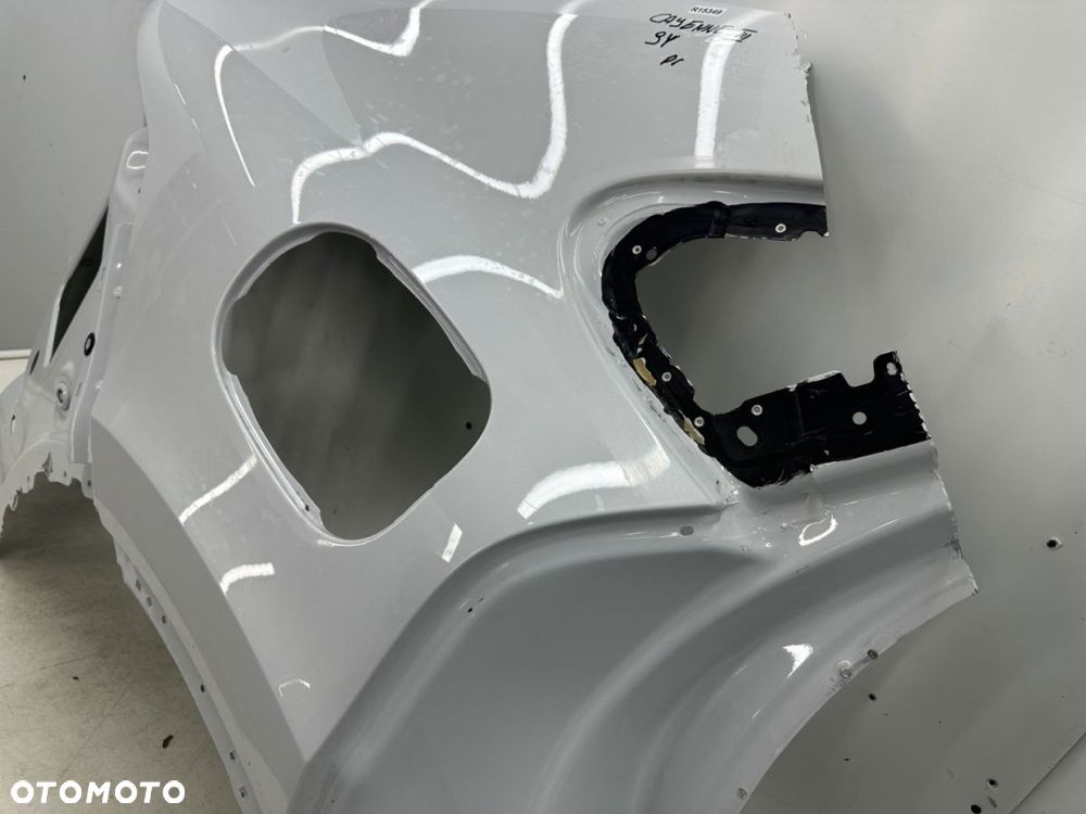 Ćwiartka Porsche Cayenne III 9y 17r.- prawy tylny błotnik poszycie prawy tył 9y3810652b 9y3809650b - 3