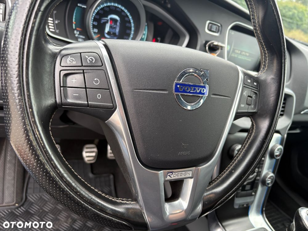 Volvo V40 D2 RDesign - 19