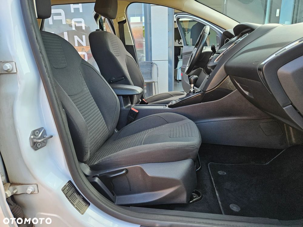 Ford Focus 2.0 TDCi Titanium ASS - 21