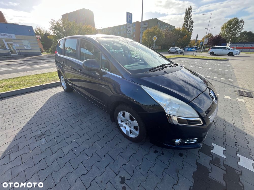 Peugeot 5008 - 3
