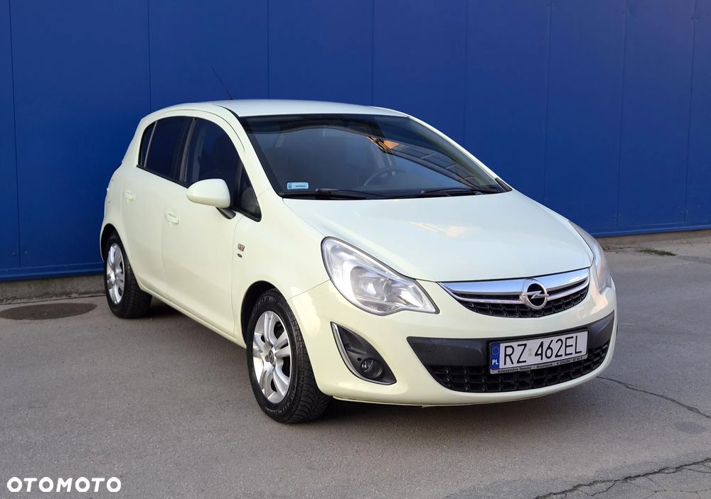 Opel Corsa 1.4 16V Satellite - 10