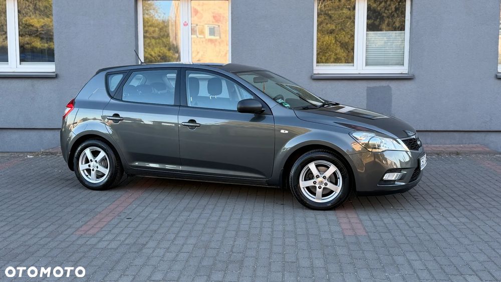 Kia Ceed 1.4 M - 8