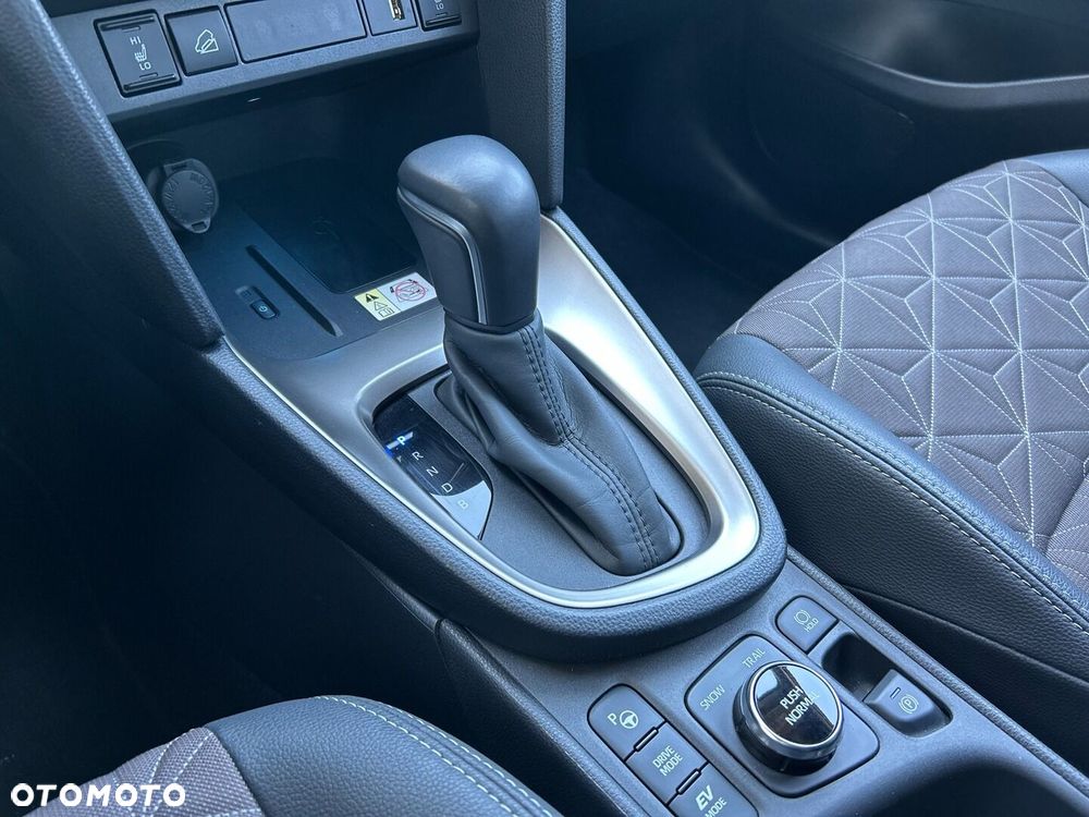 Toyota Yaris Cross - 21