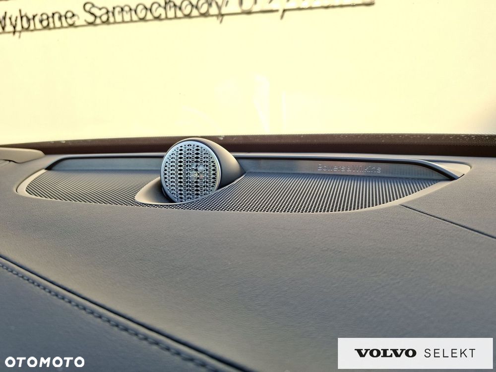 Volvo XC 90 - 35