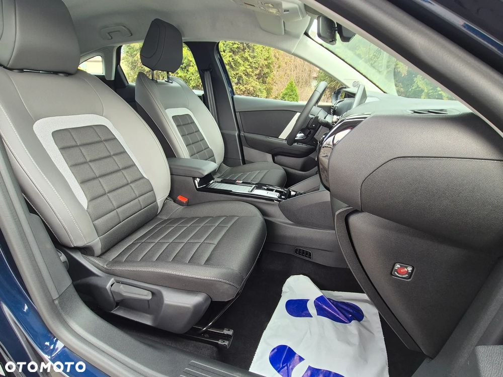 Citroën C4 1.2 mHEV Business Edition eDCT6 - 33