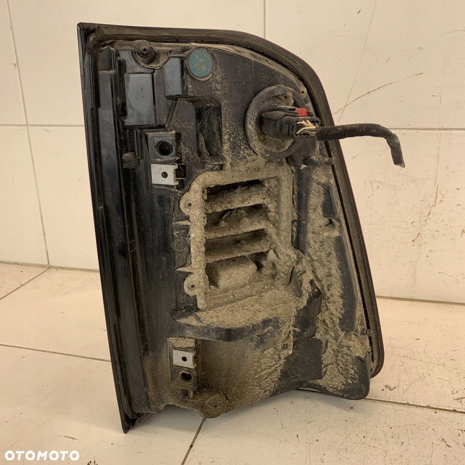 Lampa Tył Lewa Oryginał Kompletna Dodge Ram V 1500 Laramie 20R - 6