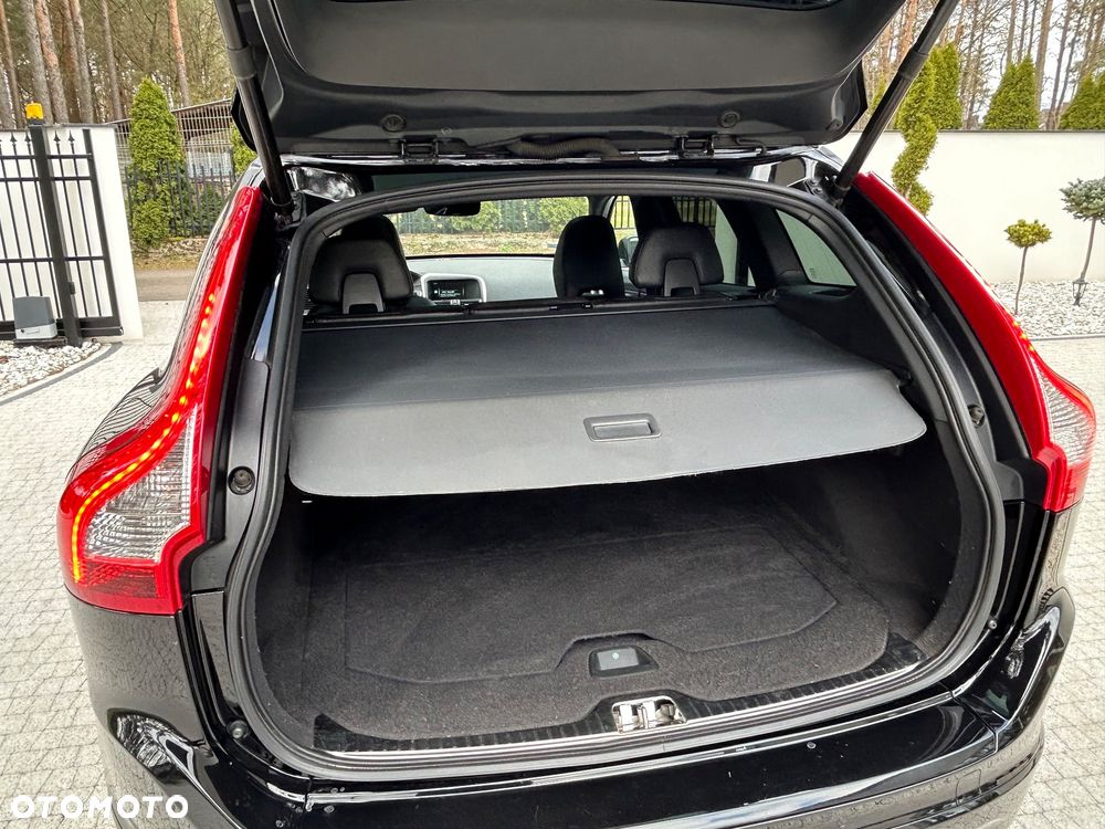 Volvo XC 60 D4 AWD Summum - 19