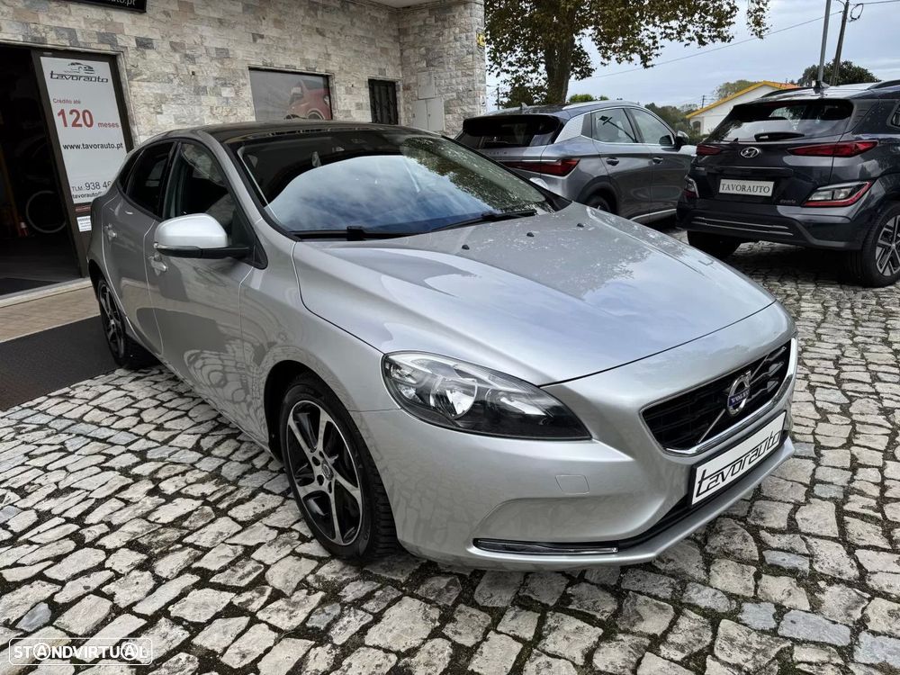 Volvo V40 - 2