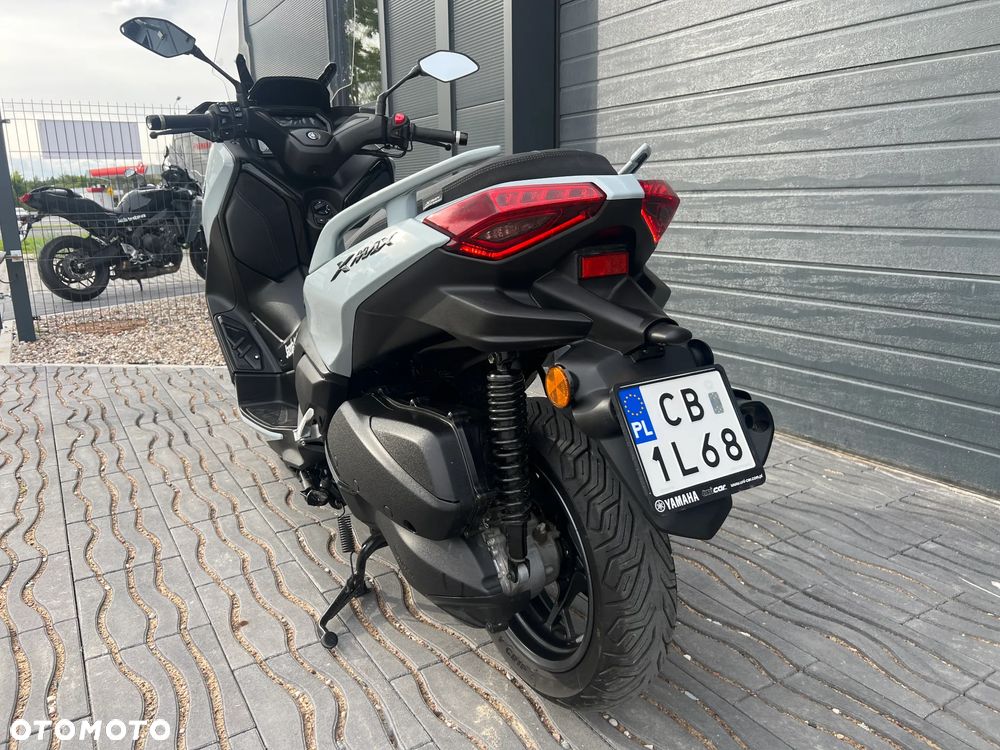 Yamaha X-max - 10