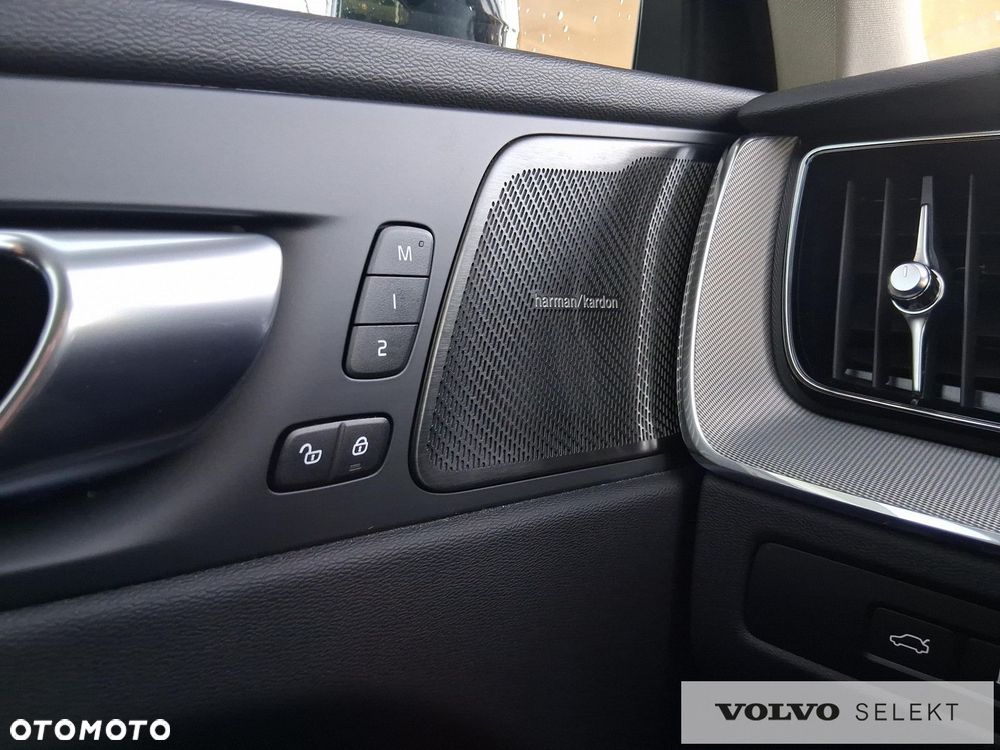 Volvo XC 60 - 19