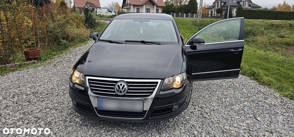 Volkswagen Passat - 8