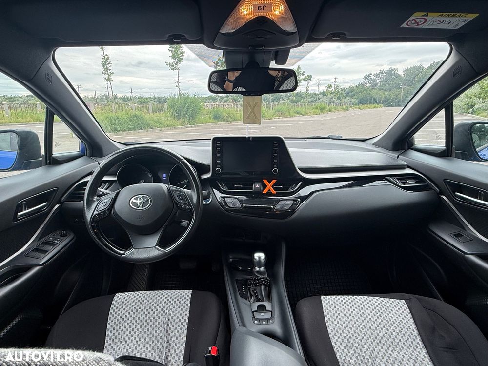 Toyota C-HR - 8