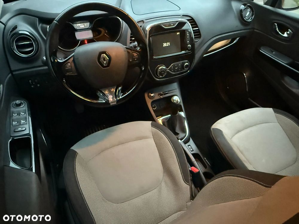 Renault Captur 0.9 Energy TCe Helly Hansen - 8