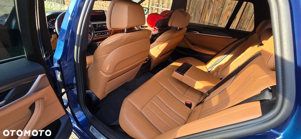 BMW Seria 5 518d Luxury Line sport - 11