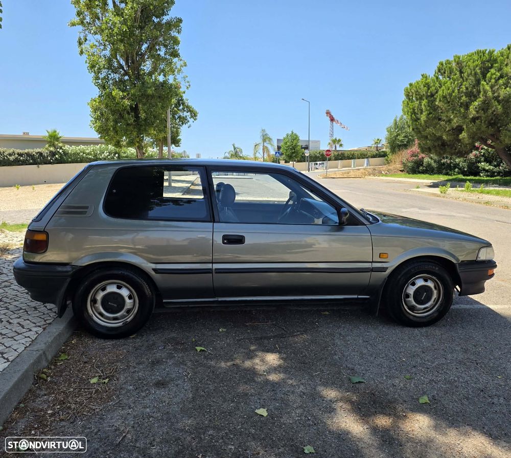Toyota Corolla - 5