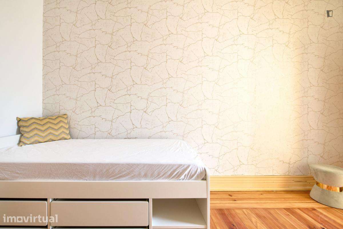 Quarto - localizado em Rato Lisbon - Grande imagem: 4/40