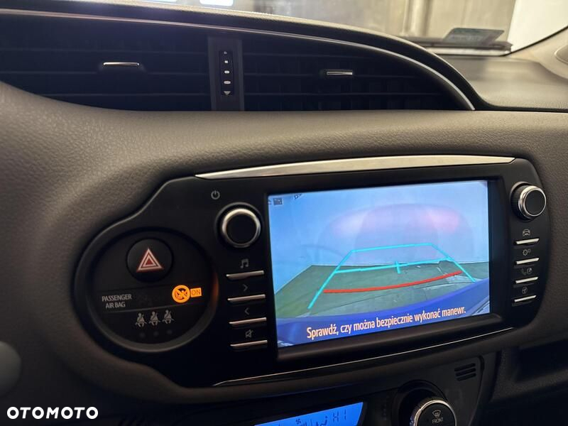 Toyota Yaris - 16