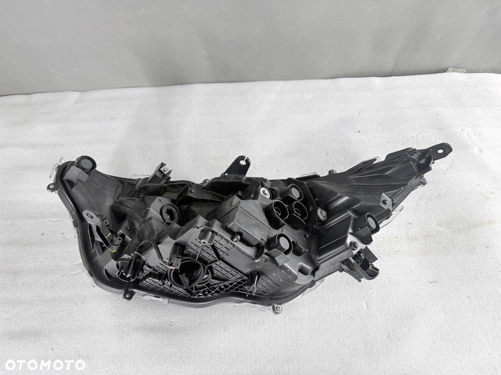 Reflektor lampa przednia  prawa Toyota RAV 4 RAV4 Full led lift H - 8