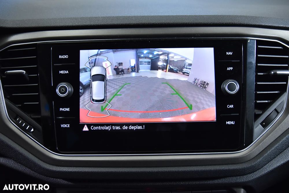 Volkswagen T-Roc - 19