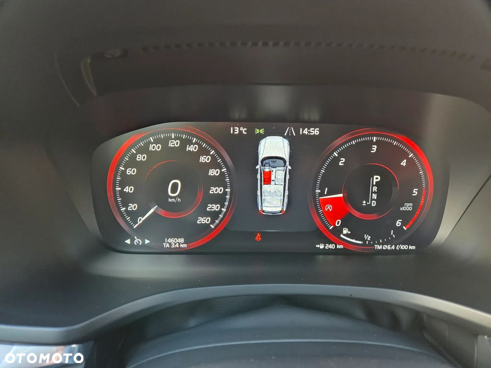 Volvo V60 D4 Geartronic Momentum Pro - 33