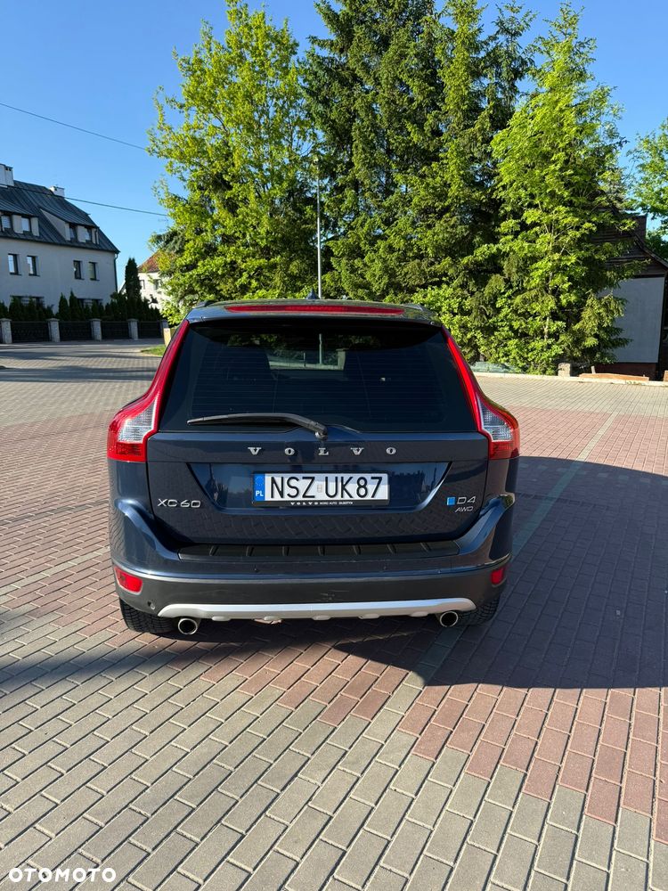 Volvo XC 60 2.4D AWD Momentum - 9
