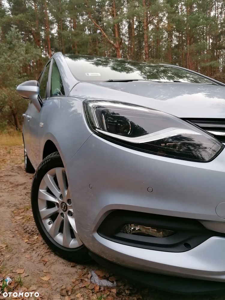 Opel Zafira - 11