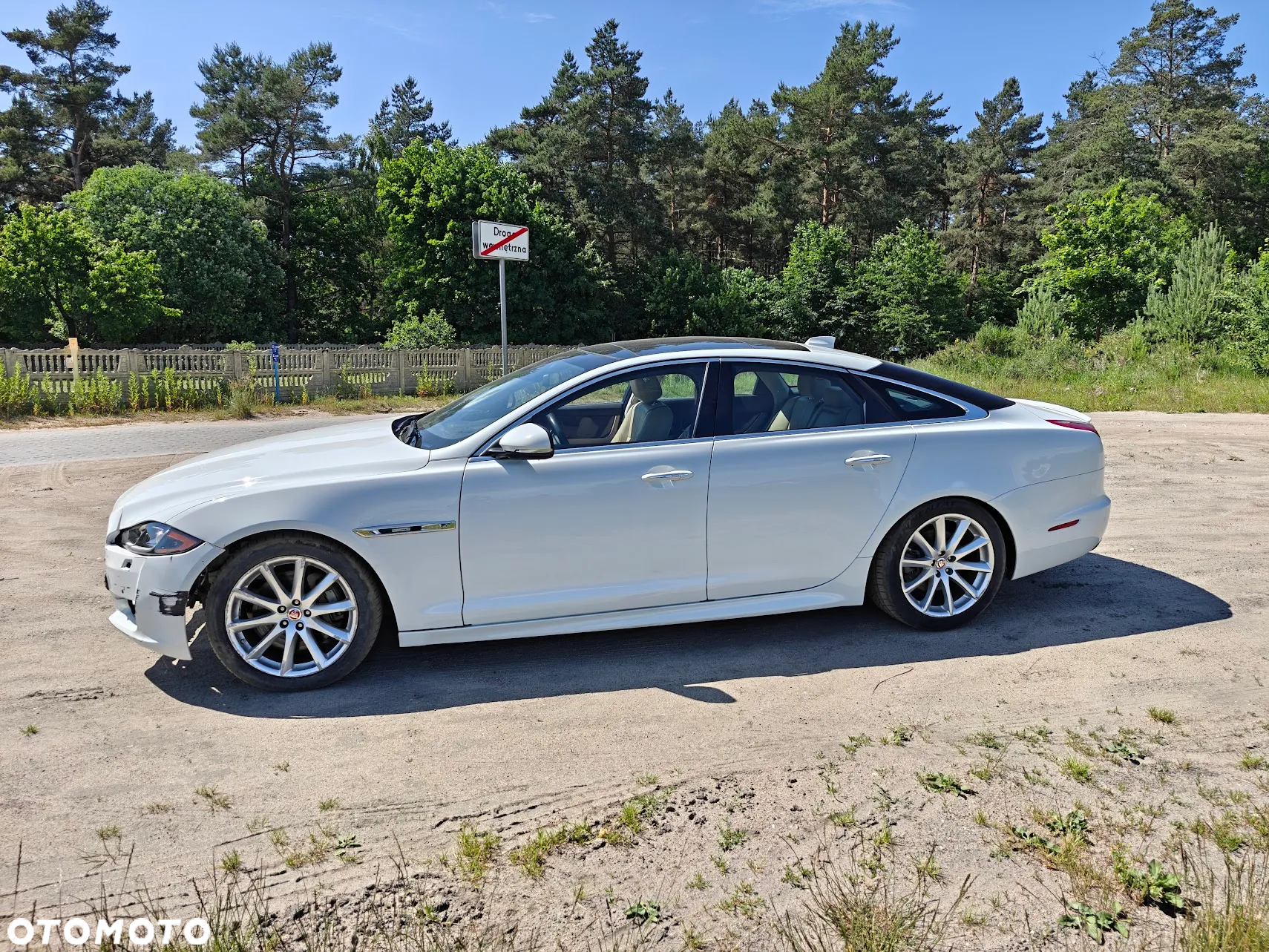 Jaguar XJ 3.0 T AWD R-Sport - 4