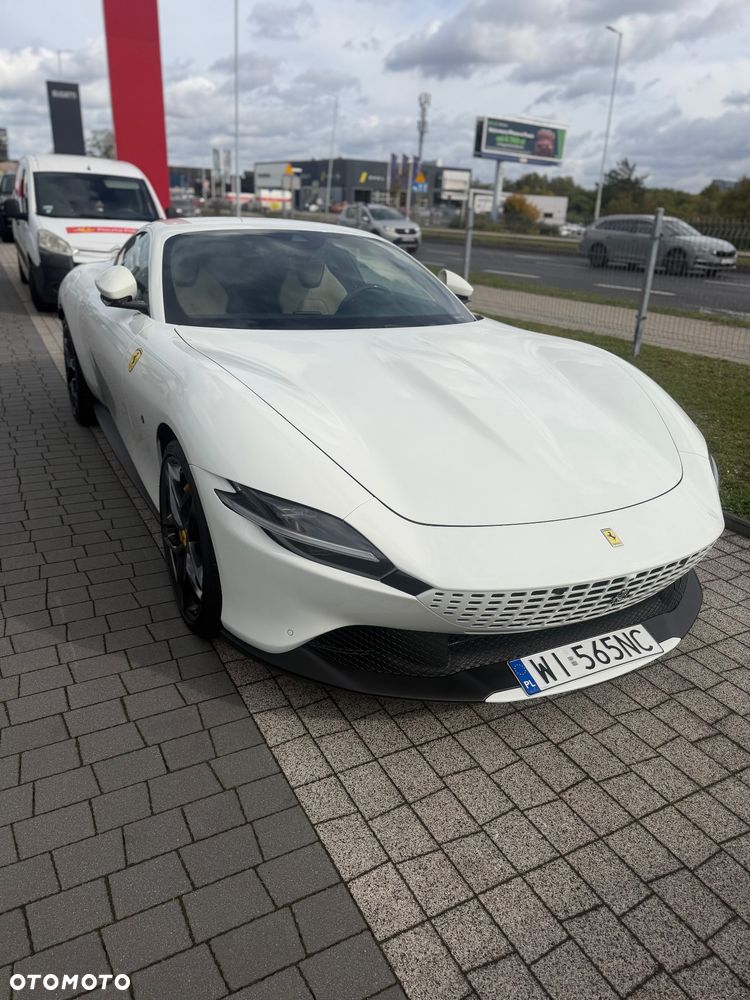 Ferrari Roma - 11