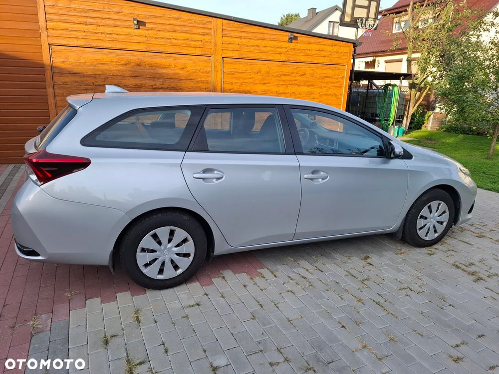 Toyota Auris 1.6 Active - 2