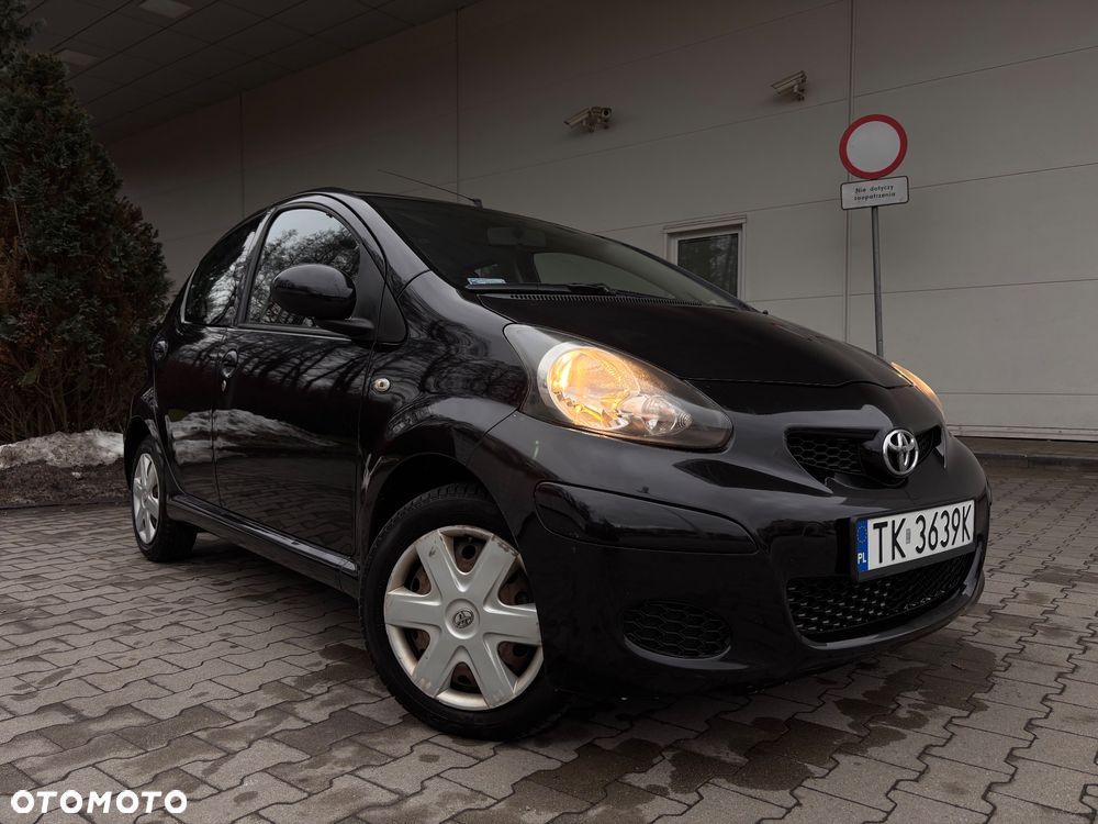 Toyota Aygo City - 12