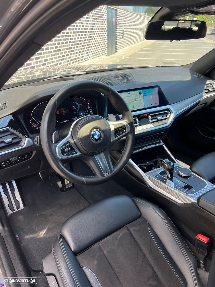 BMW 330 e Pack 50 anos M Auto - 13