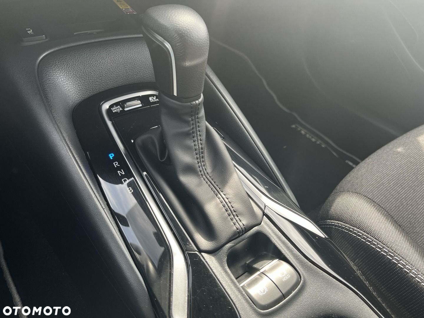 Toyota Corolla 1.8 Hybrid Style - 12