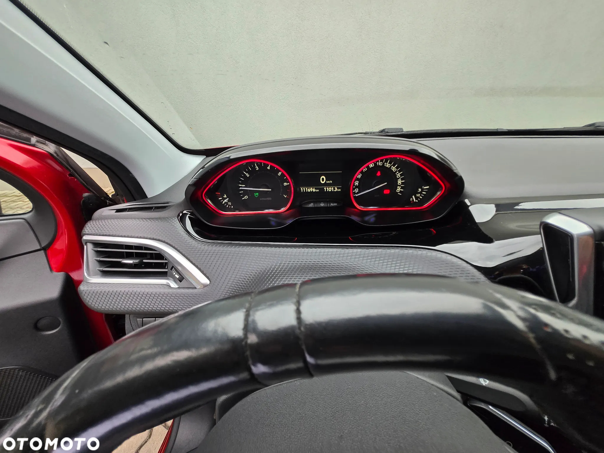 Peugeot 208 1.2 PureTech Allure S&S - 3