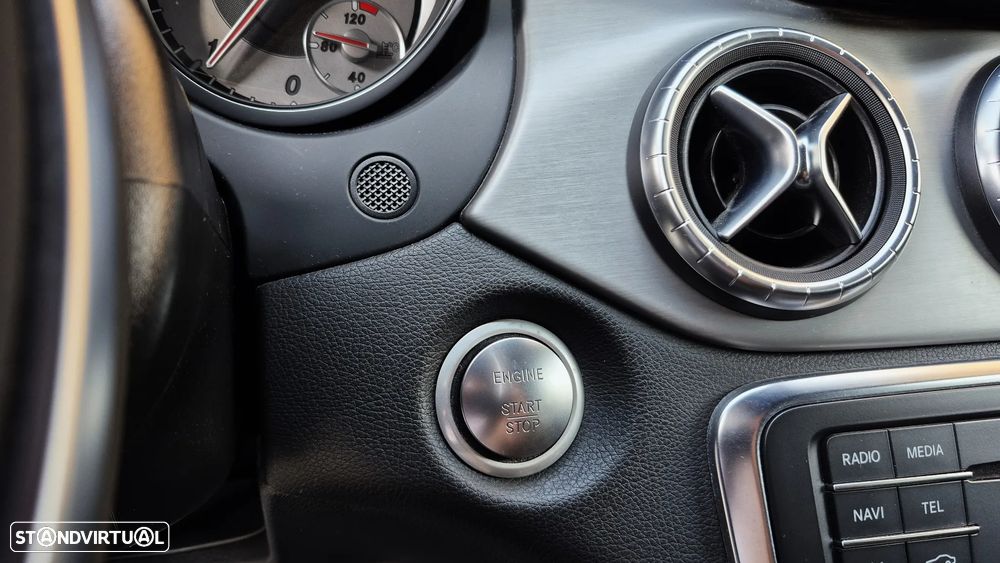 Mercedes-Benz CLA 180 CDI AMG Line - 14