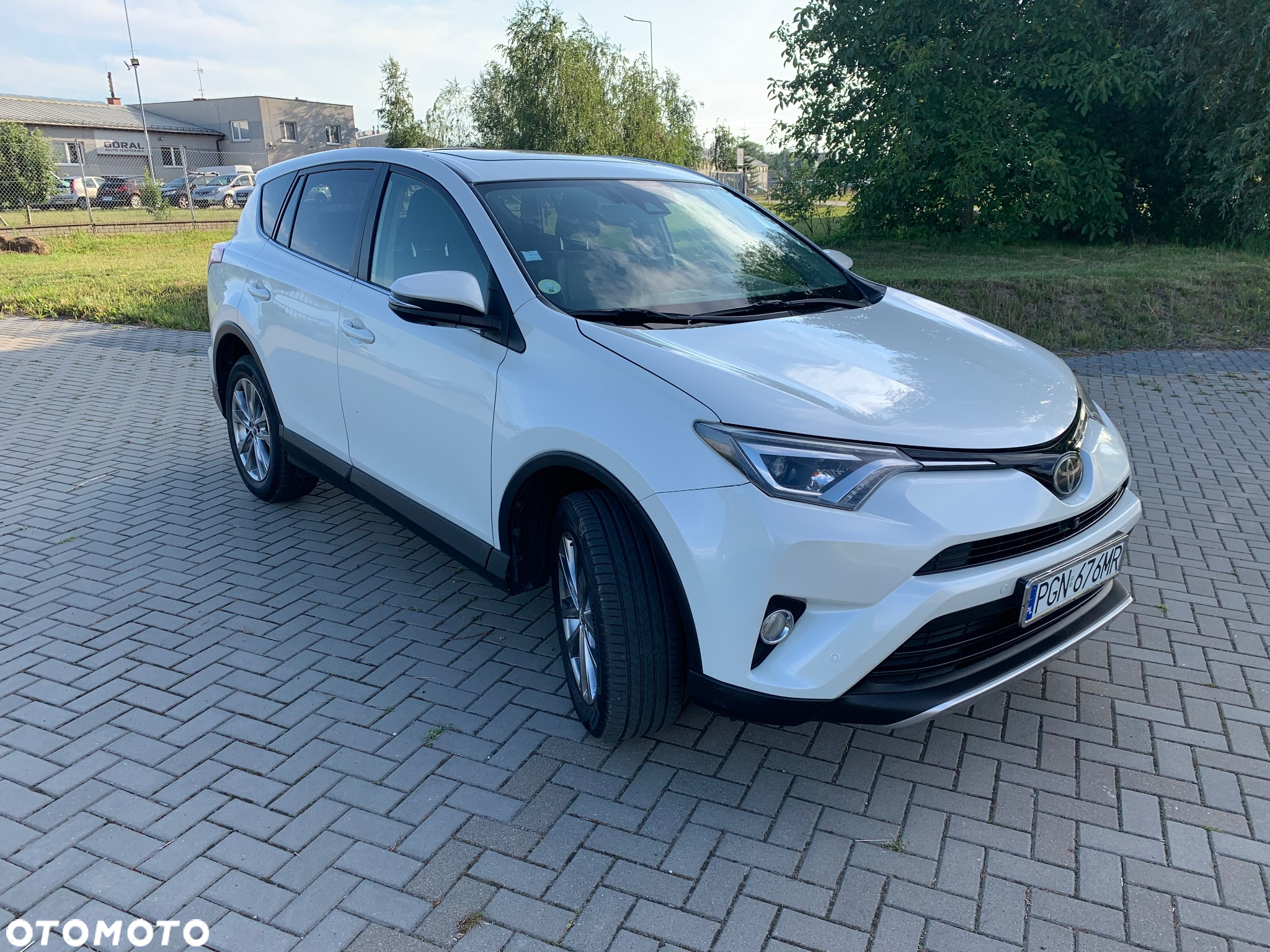 Toyota RAV4 2.0 D-4D 4x2 Start-Stop Executive - 2