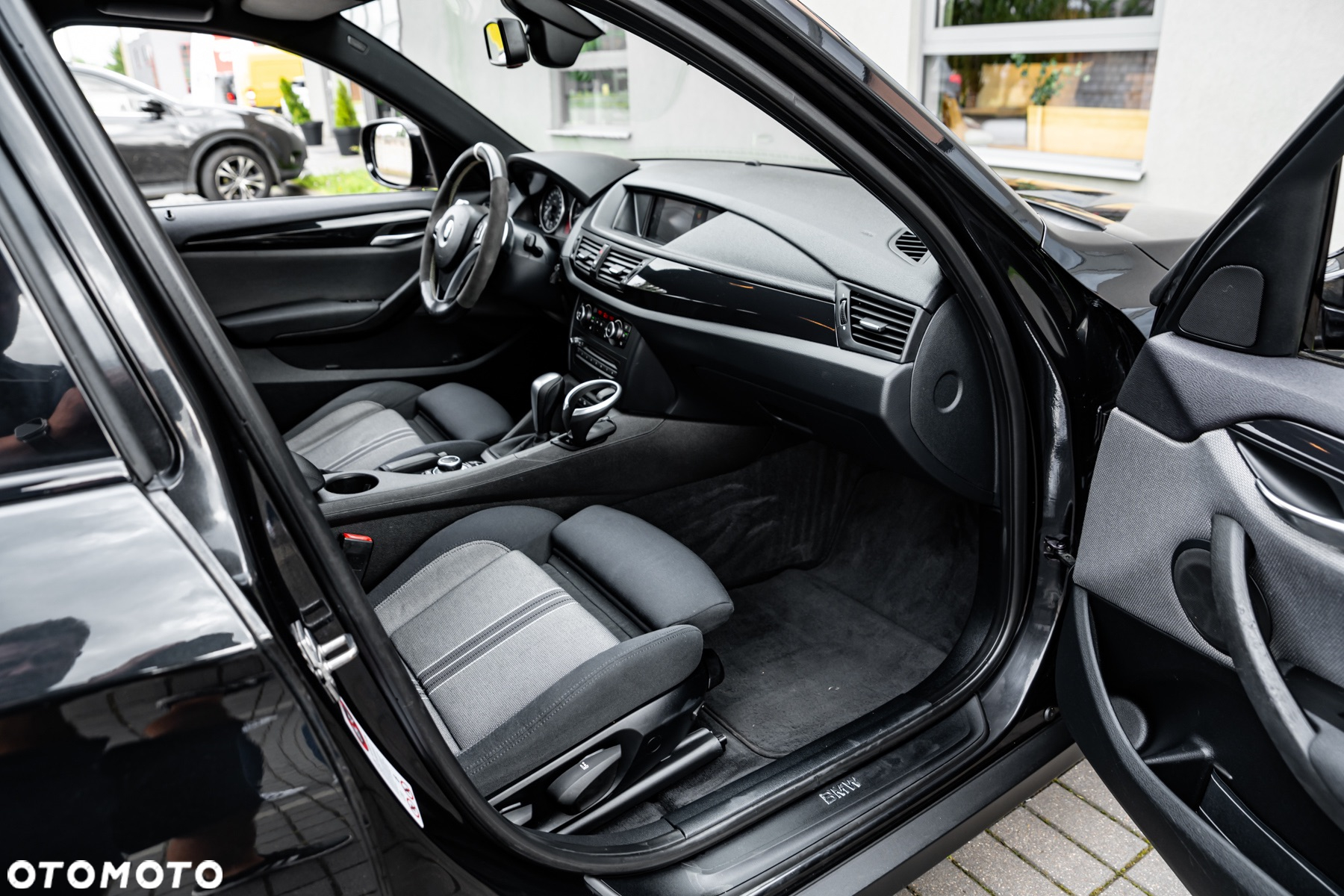 BMW X1 xDrive28i - 24