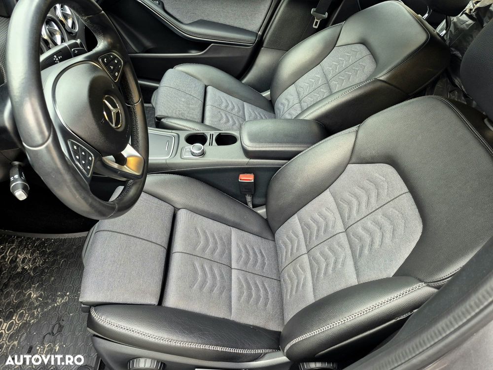 Mercedes-Benz GLA 200 d 4MATIC Aut. - 24